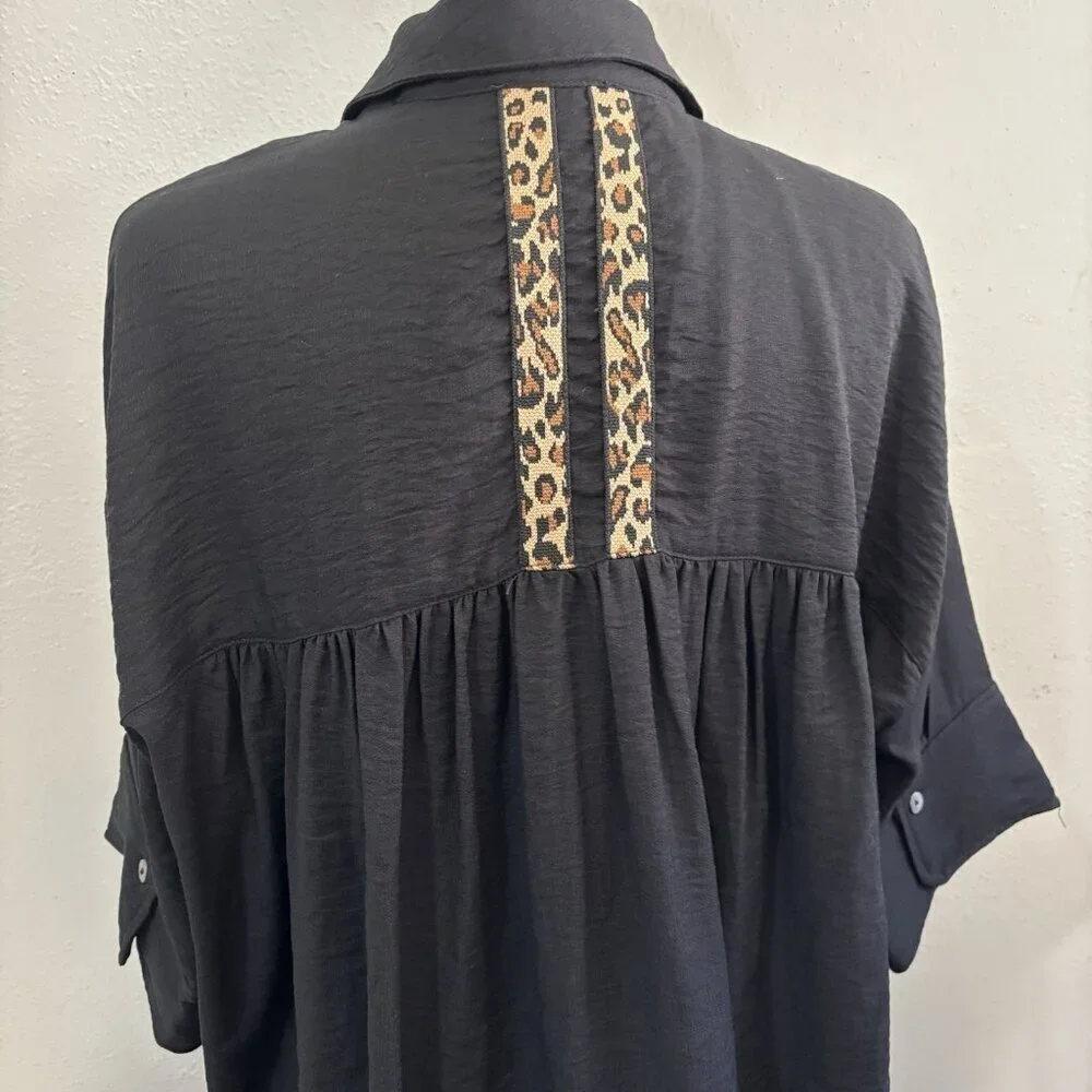 Entro Oversized Button Up Collared Shirt 3/4 Sleeve Black / Animal Print Sz Smal